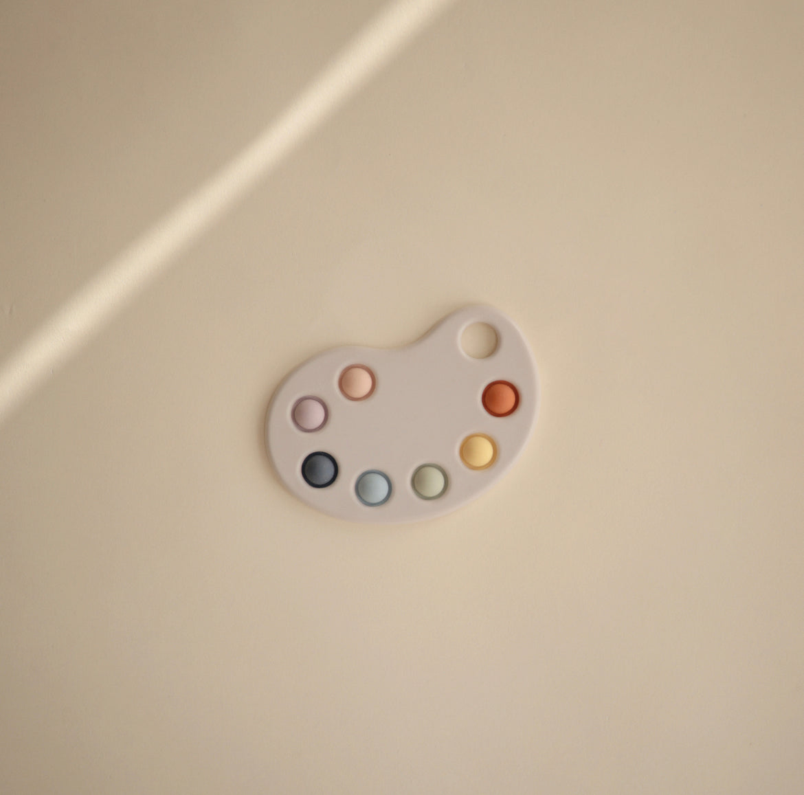 Mushie Paint Pallet Press Toy