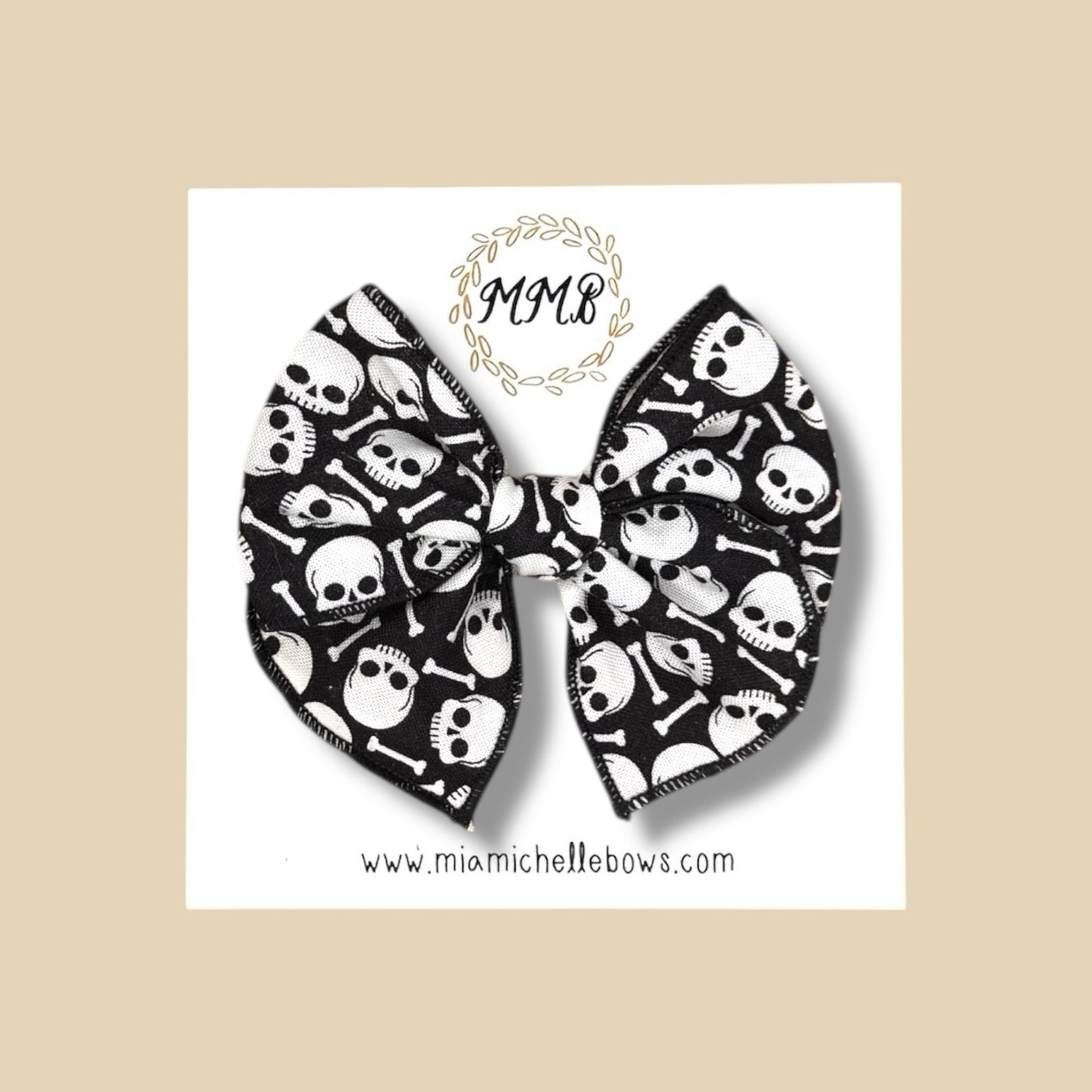 Skull & Bones Fairytale Bow