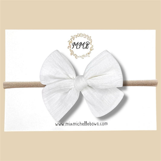 Hand-tied Gauze Bow in White