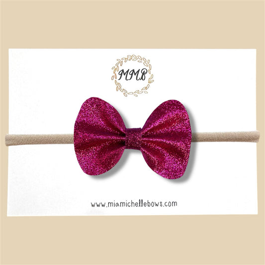 Bright Magenta Scalloped Glitter Bow