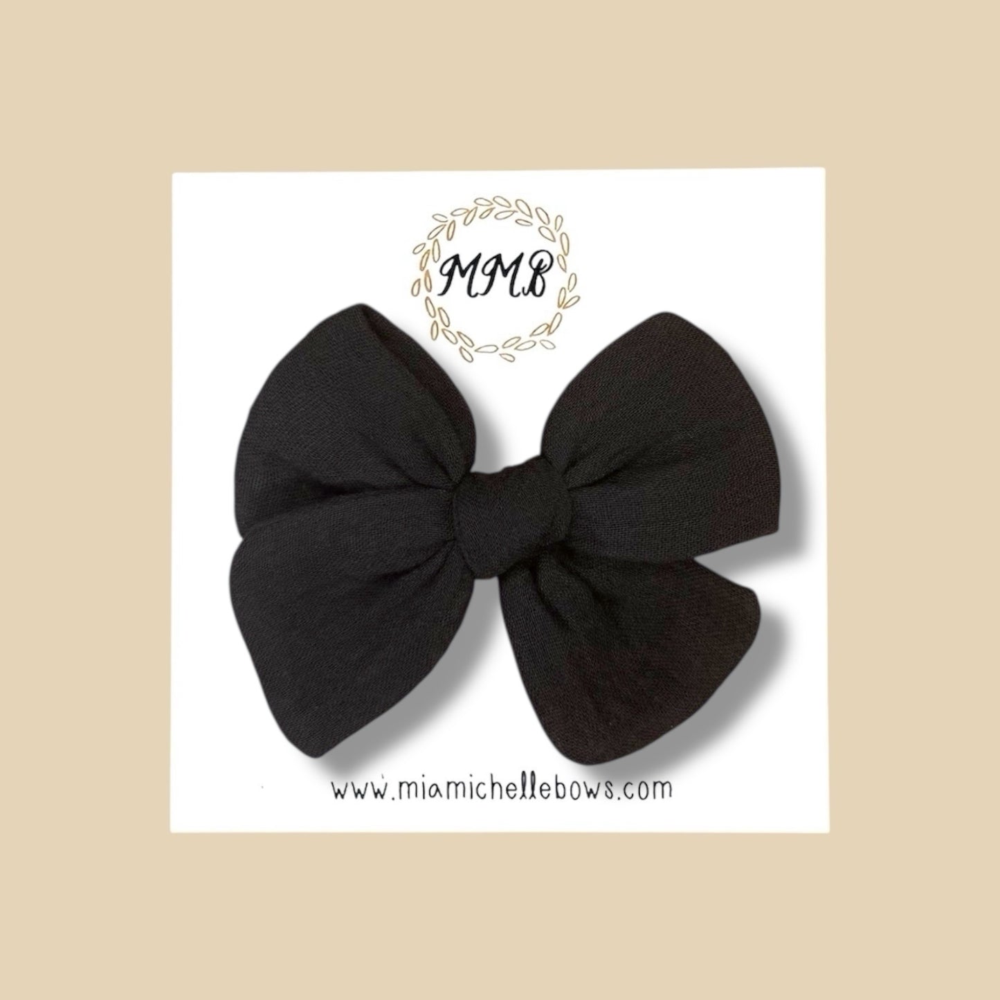Hand-tied Gauze Bow in Black