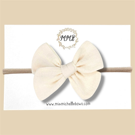 Hand-tied Gauze Bow in Ivory