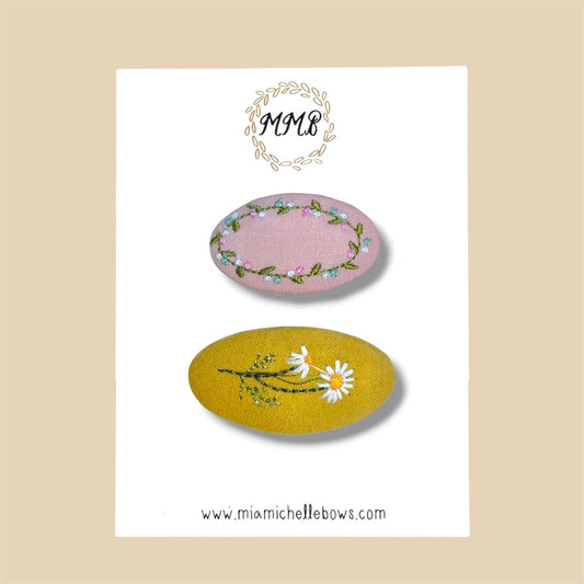 Embroidered Snap Clip Set