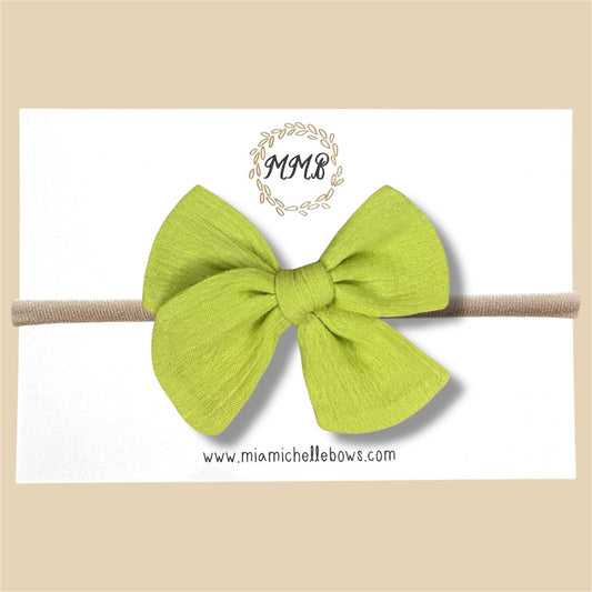 Hand-tied Gauze Bow in Key Lime