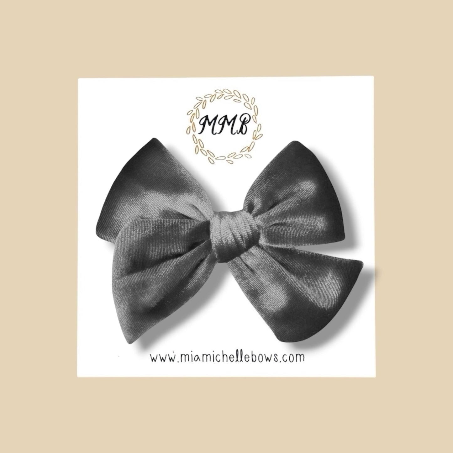 Velvet Bow in Silver Gray