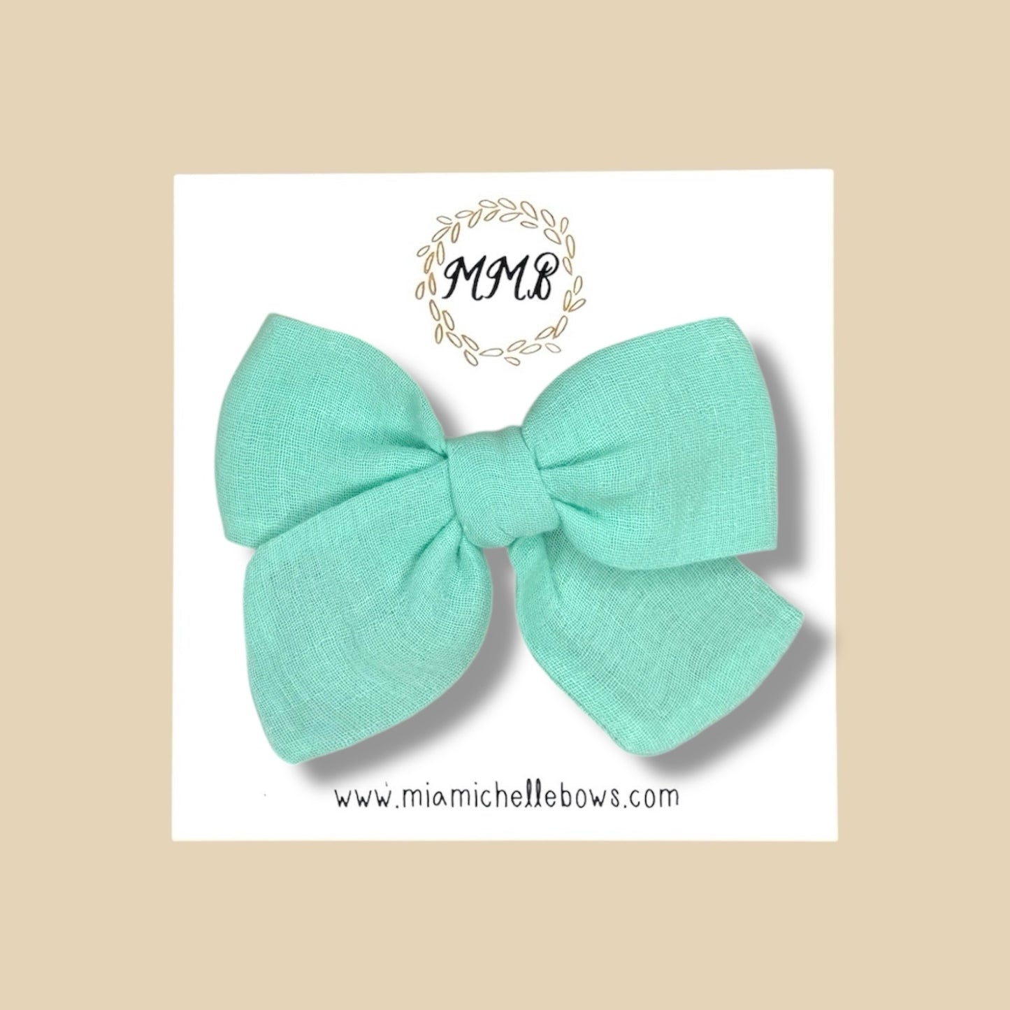 Hand-tied Gauze Bow in Mint