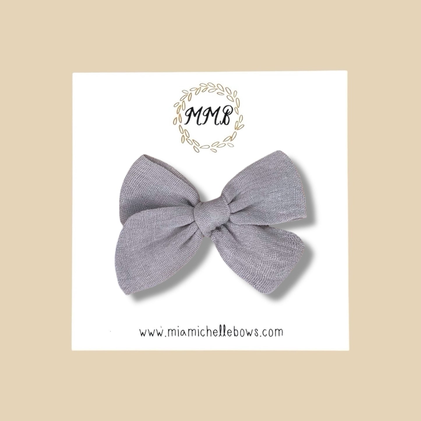 Hand-tied Gauze Bow in Gray
