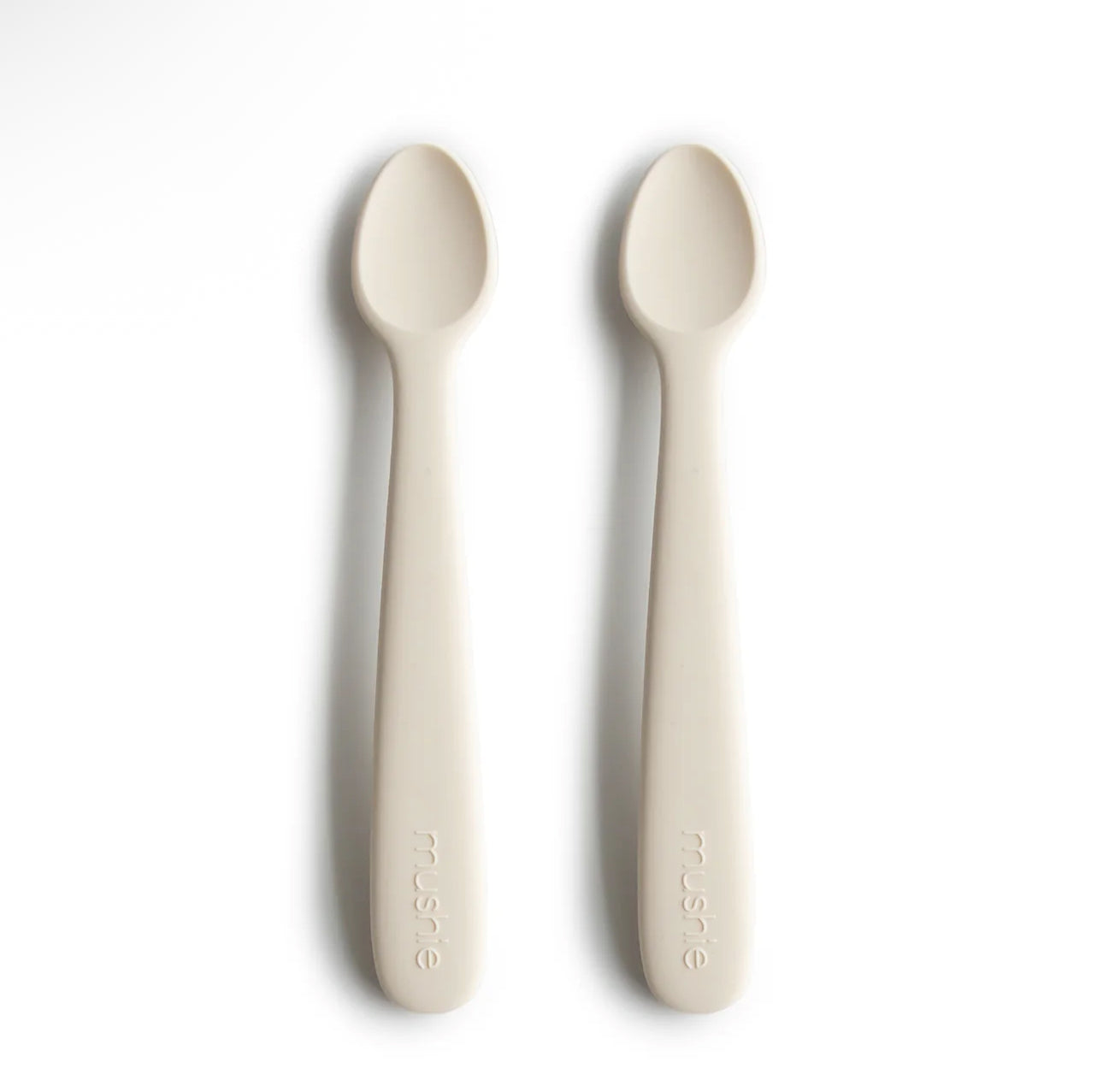 Mushie Silicone Feeding Spoons in Cambridge Blue / Shifting Sand