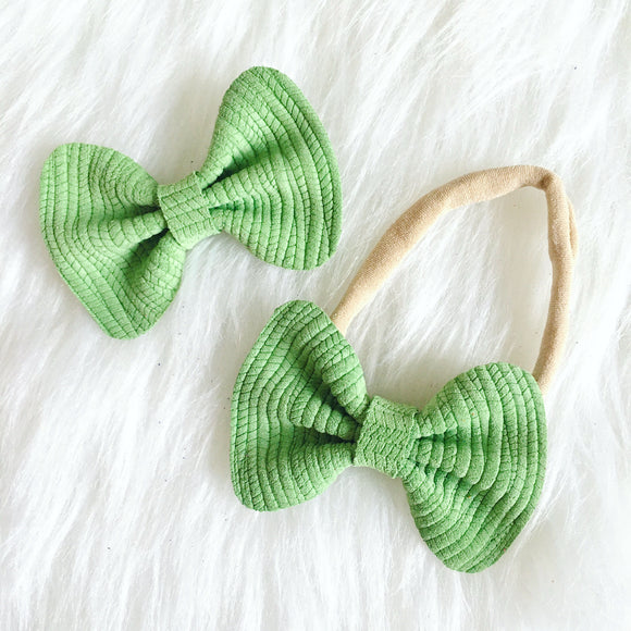Spring Green Woven Genuine Leather Bow