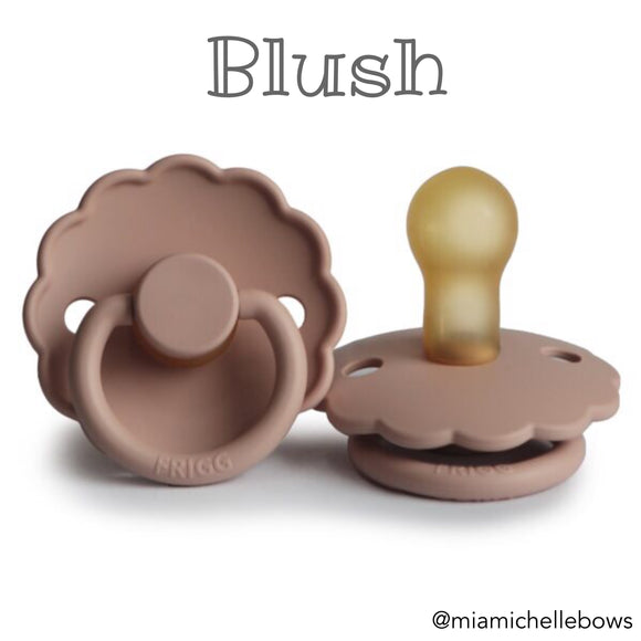 FRIGG Pacifier in Blush Daisy