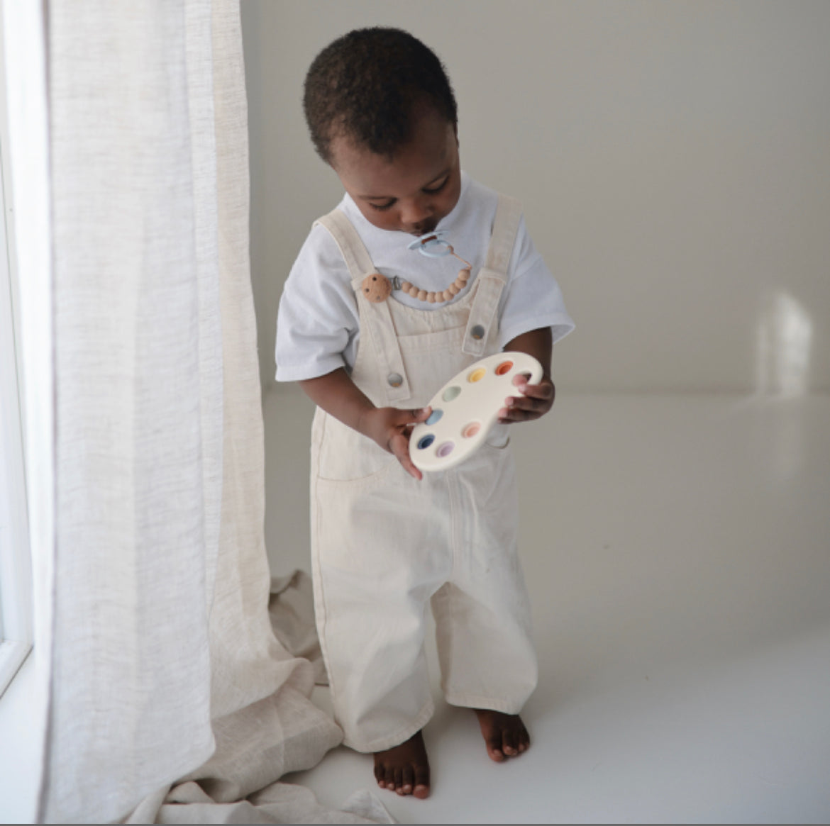 Mushie Paint Pallet Press Toy