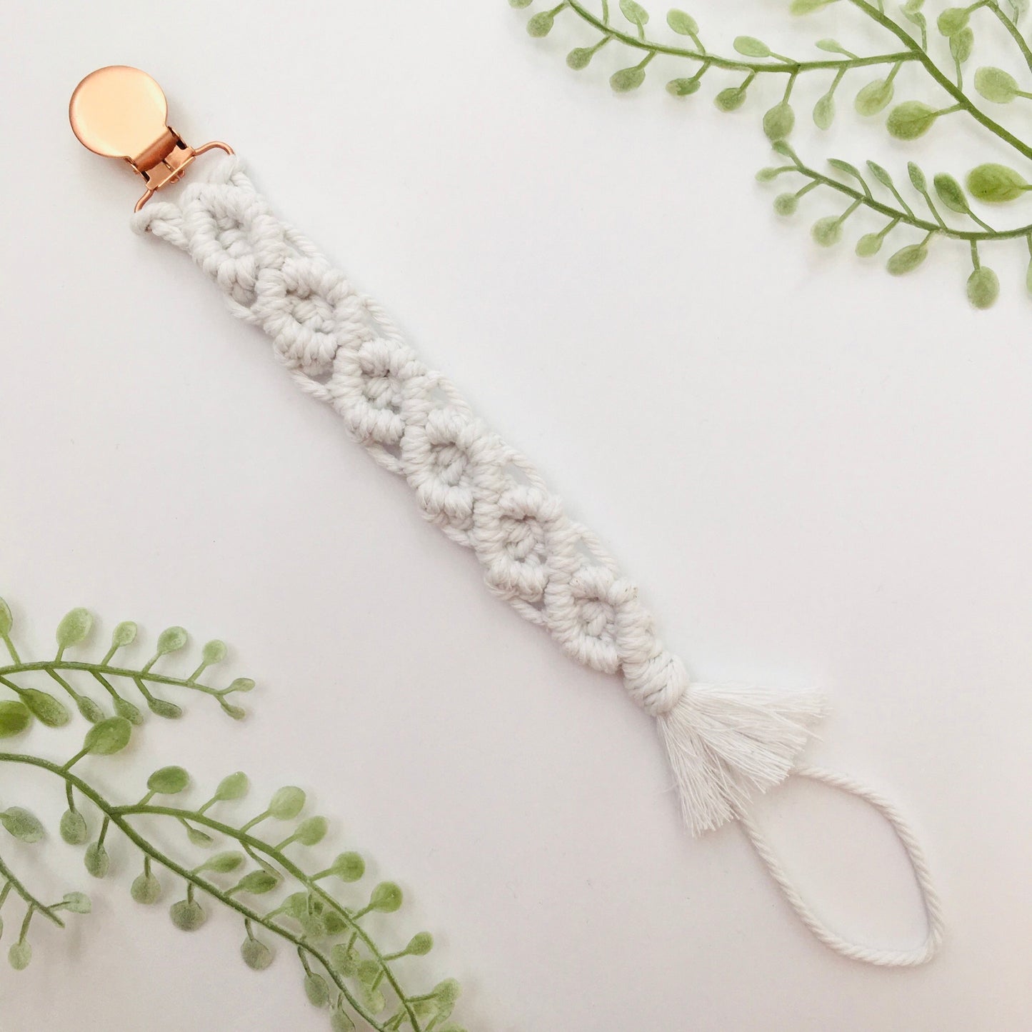 White Macrame Pacifier Clip