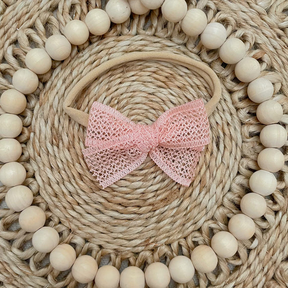 Lace Bow in Peach